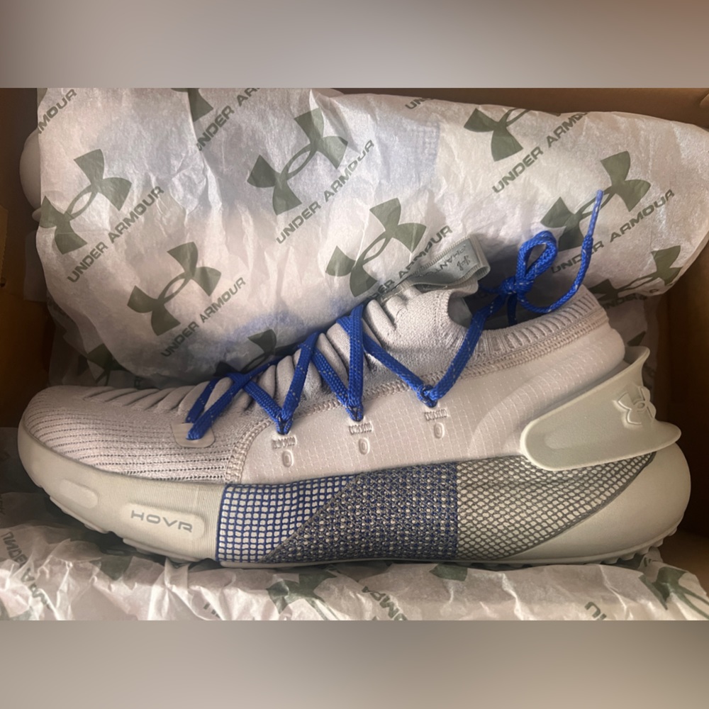 Under Armour Phantom 3